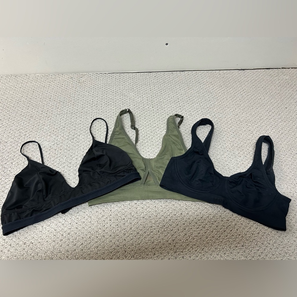 2/$30⚡️- BRALETTES | Women’s set of 3 bralettes size small-medium